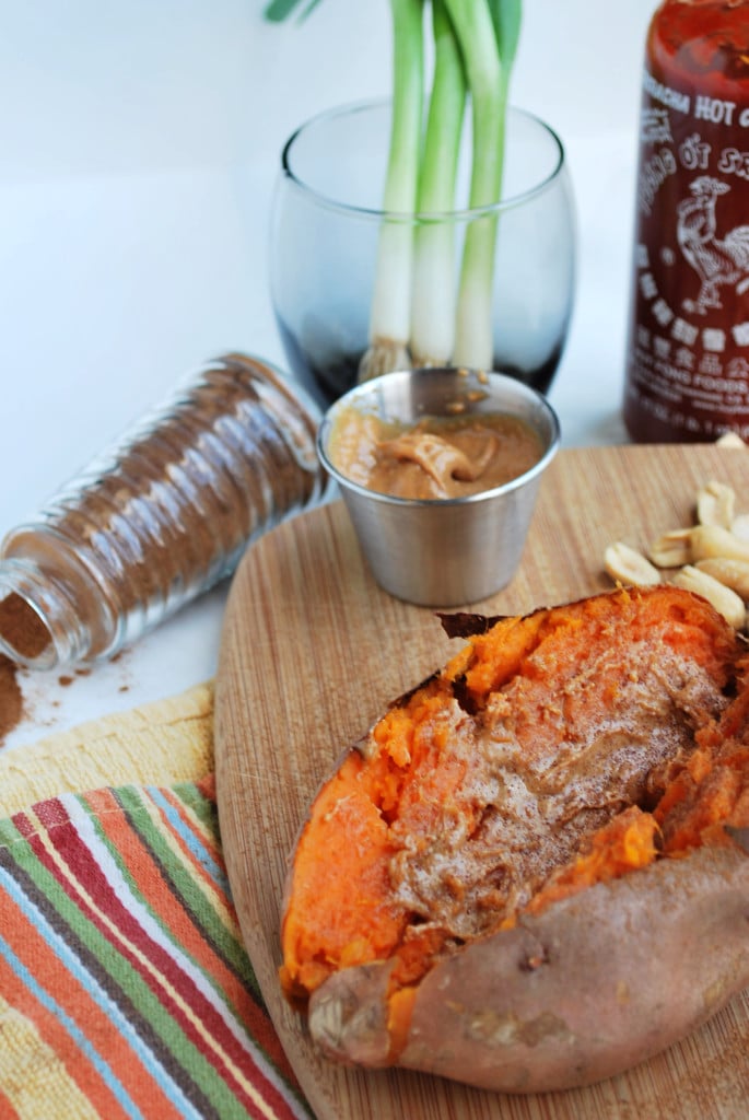 Peanut Butter Sweet Potato || fooduzzi.com recipes