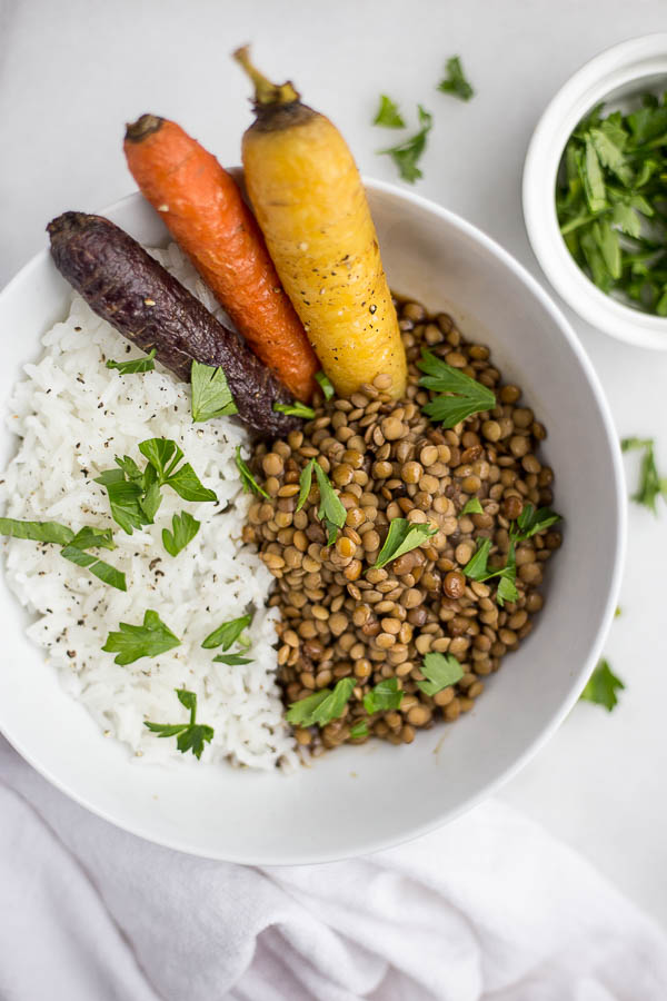 Lentils with Molasses Coffee Sauce and Roasted Carrots: Protein-packed lentils are paired with a savory molasses coffee sauce that's rich and simple to make. A hearty vegan and gluten free lunch or dinner! || fooduzzi.com recipe