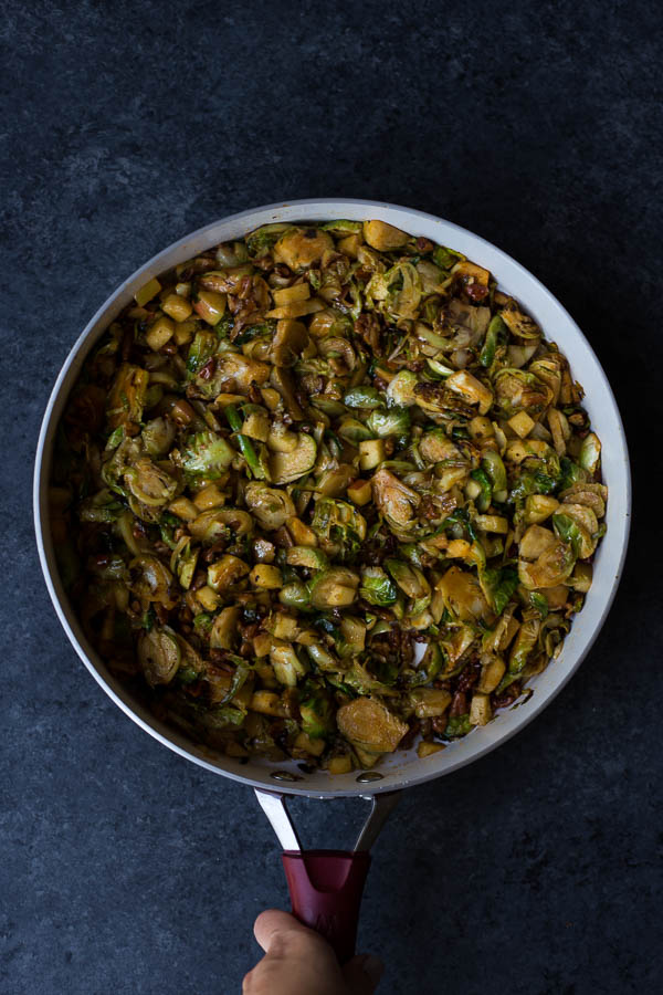 Sweet & Savory Brussels Sprout Skillet: A super simple brussels sprout dish that's perfect as a side! Naturally vegan and gluten free, and takes about 30 minutes from start to finish! || fooduzzi.com recipe