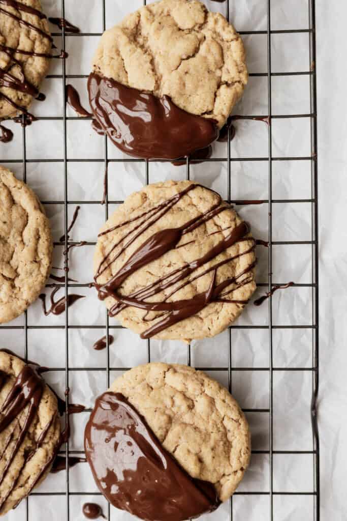 vegan chocolate peanut butter cookies on a cooling rack